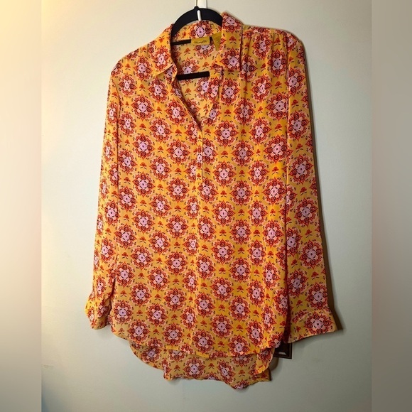 Wrangler Tops - Ladies wrangler patterned blouse size large